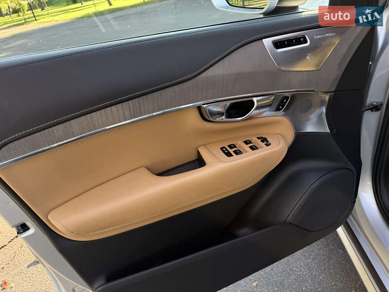 Внедорожник / Кроссовер Volvo XC90 2019 в Киеве фото 32 Внедорожник / Кроссовер Volvo XC90 2019 в Киеве