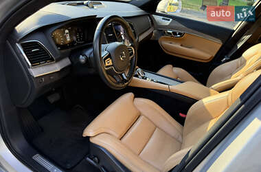Позашляховик / Кросовер Volvo XC90 2019 в  фото 36 Позашляховик / Кросовер Volvo XC90 2019 в