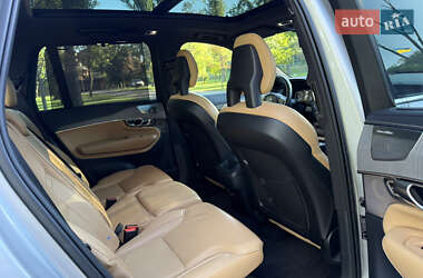 Позашляховик / Кросовер Volvo XC90 2019 в  фото 62 Позашляховик / Кросовер Volvo XC90 2019 в