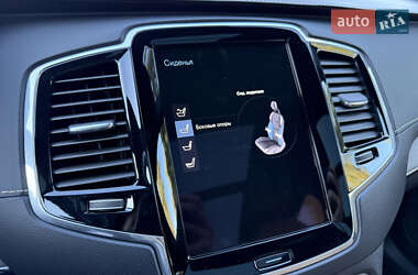 Позашляховик / Кросовер Volvo XC90 2019 в  фото 92 Позашляховик / Кросовер Volvo XC90 2019 в