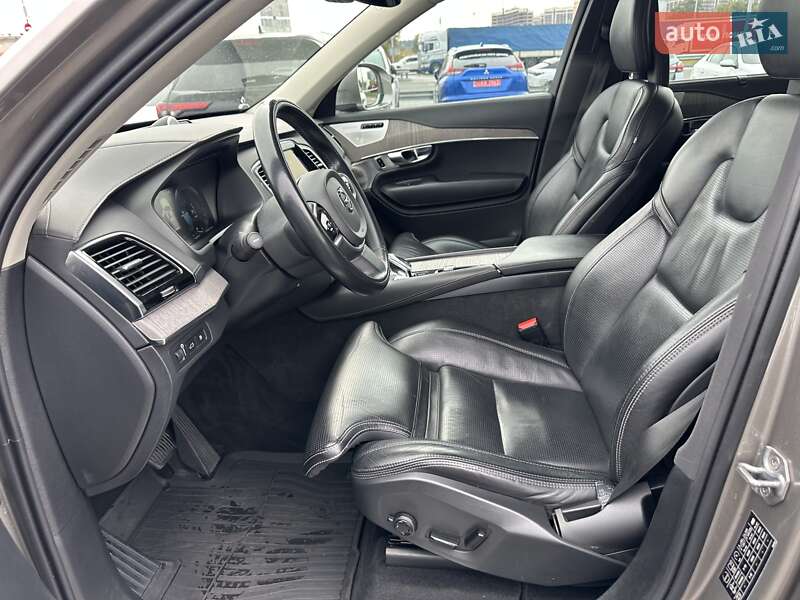 Внедорожник / Кроссовер Volvo XC90 2021 в Киеве