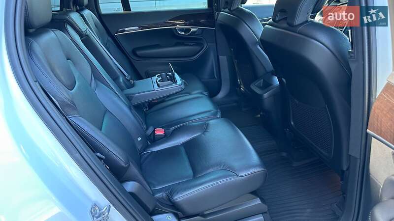 Внедорожник / Кроссовер Volvo XC90 2019 в Киеве