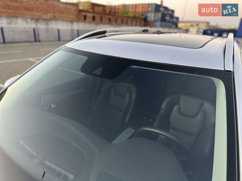 Внедорожник / Кроссовер Volvo XC90 2016 в Тернополе