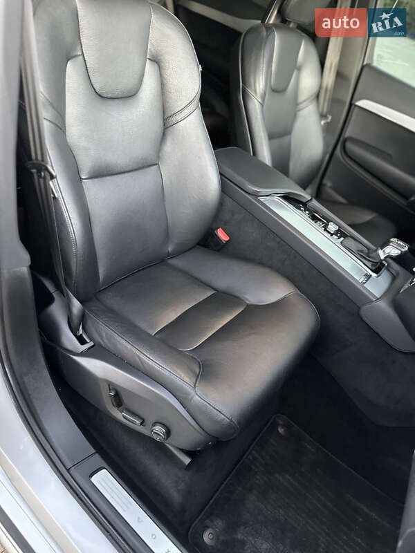 Внедорожник / Кроссовер Volvo XC90 2016 в Тернополе