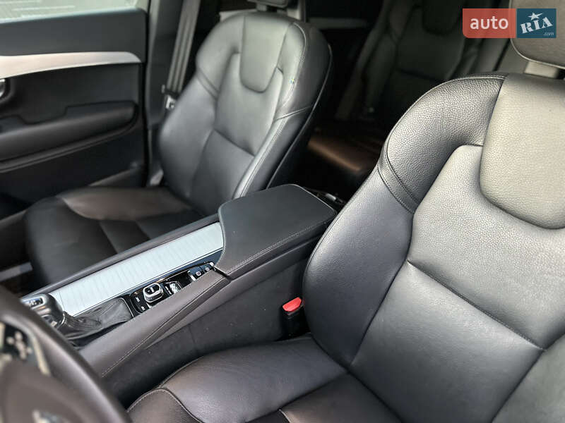 Внедорожник / Кроссовер Volvo XC90 2016 в Тернополе