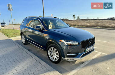 Внедорожник / Кроссовер Volvo XC90 2017 в 
