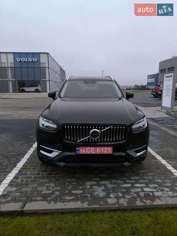 Внедорожник / Кроссовер Volvo XC90 2021 в 