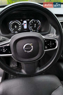 Внедорожник / Кроссовер Volvo XC90 2021 в 