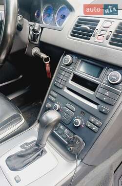 Внедорожник / Кроссовер Volvo XC90 2010 в 