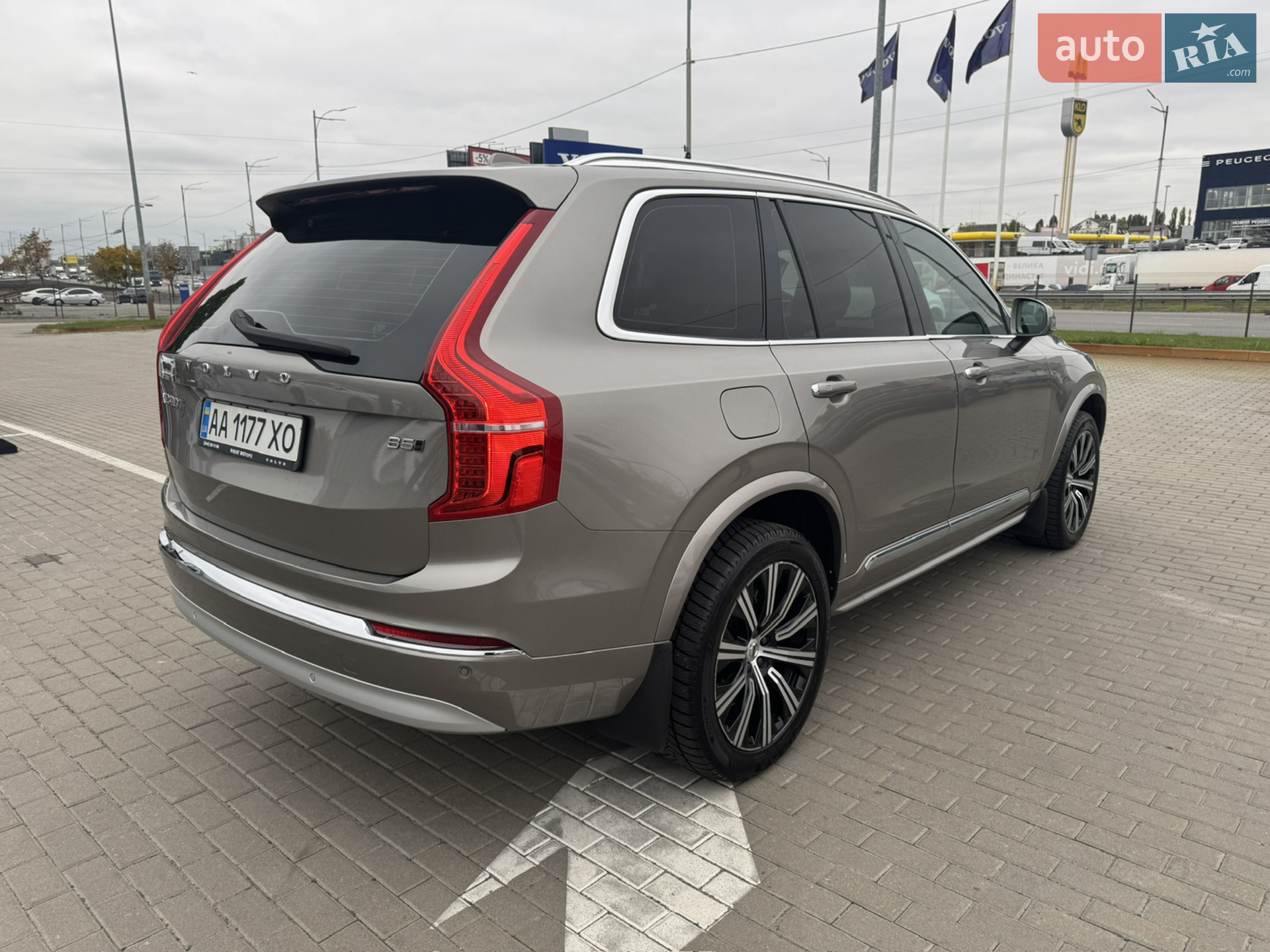 2021 Volvo XC90 - мініатюра 5