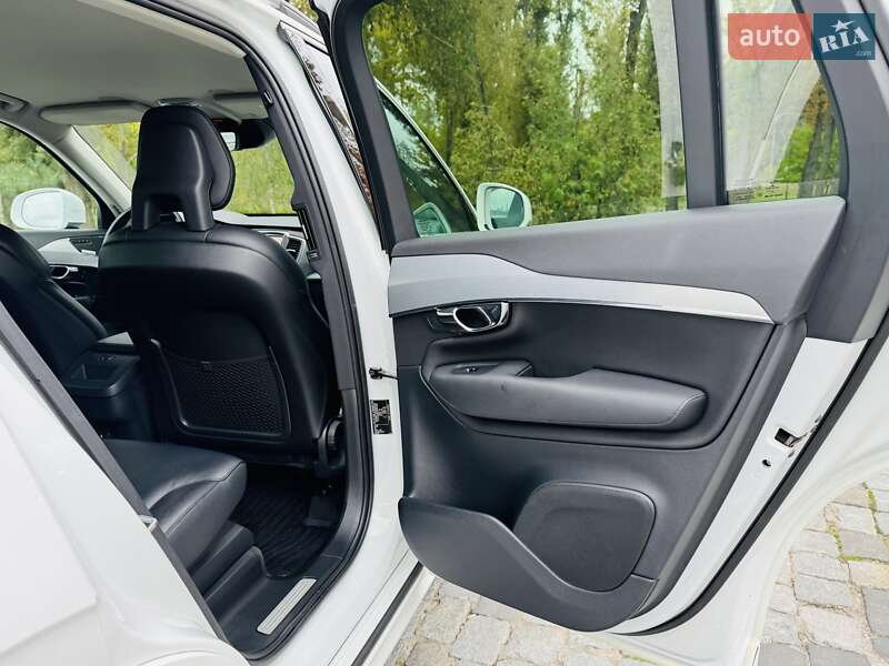 Позашляховик / Кросовер Volvo XC90 2015 в Києві фото 107 Позашляховик / Кросовер Volvo XC90 2015 в Києві