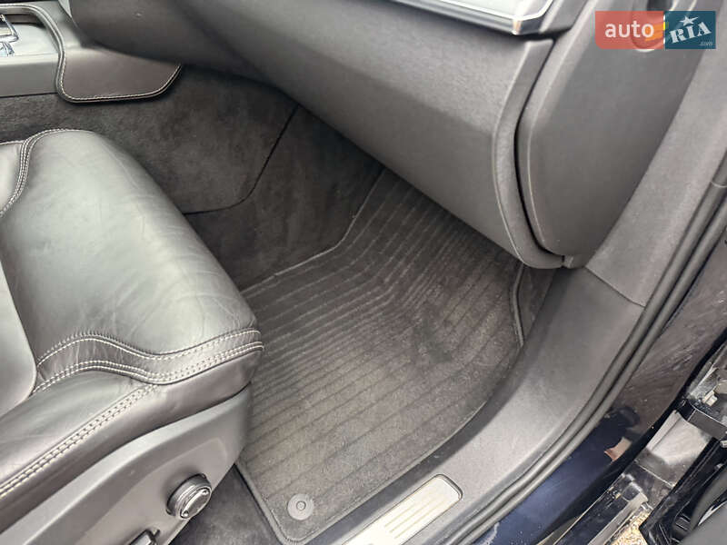 Внедорожник / Кроссовер Volvo XC90 2015 в Киеве