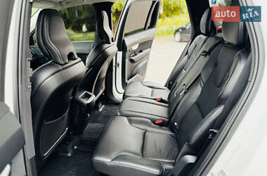 Внедорожник / Кроссовер Volvo XC90 2017 в 