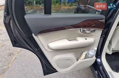 Внедорожник / Кроссовер Volvo XC90 2019 в 