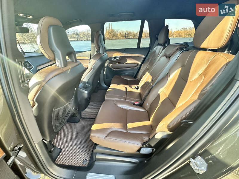 Внедорожник / Кроссовер Volvo XC90 2021 в Ровно