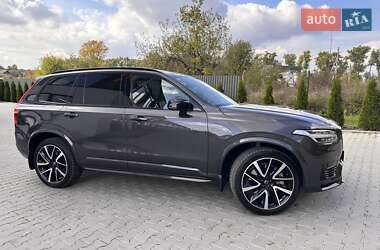 Внедорожник / Кроссовер Volvo XC90 2022 в 
