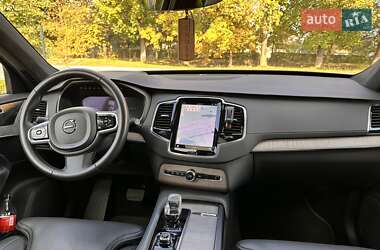 Внедорожник / Кроссовер Volvo XC90 2022 в 
