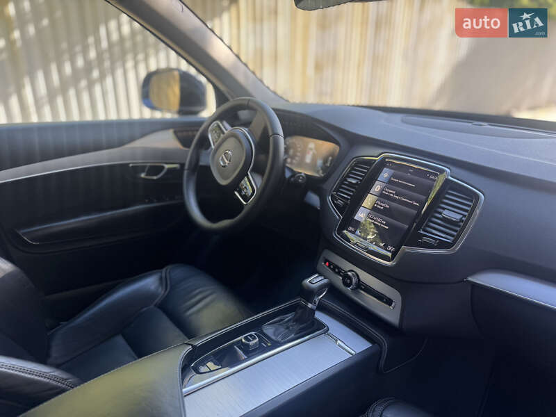 Внедорожник / Кроссовер Volvo XC90 2015 в Киеве