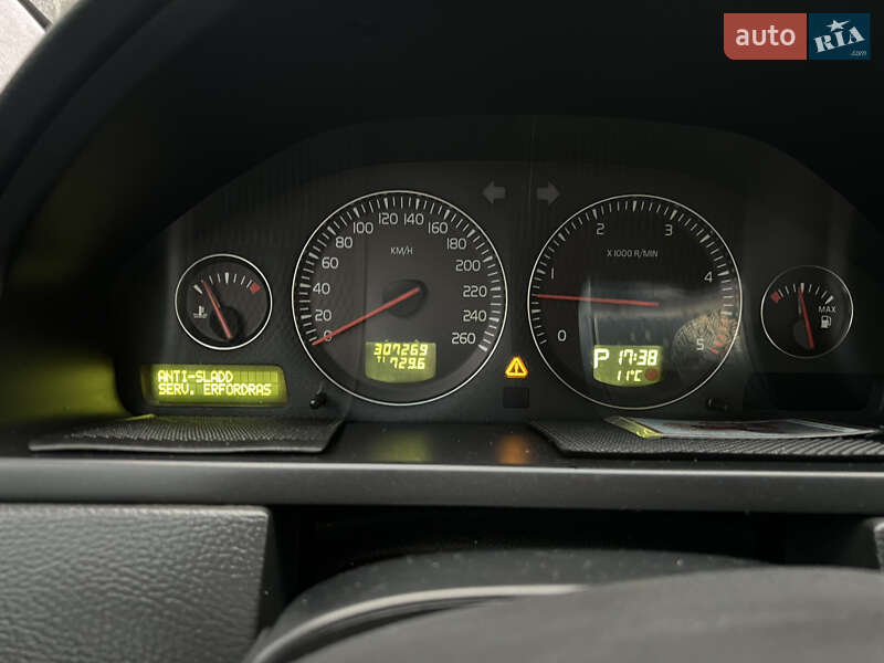 Внедорожник / Кроссовер Volvo XC90 2003 в Тернополе фото 8 Внедорожник / Кроссовер Volvo XC90 2003 в Тернополе