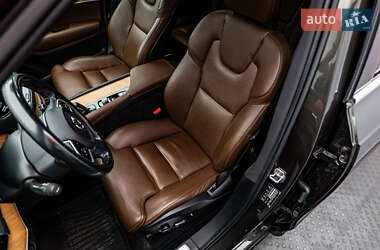 Внедорожник / Кроссовер Volvo XC90 2021 в 