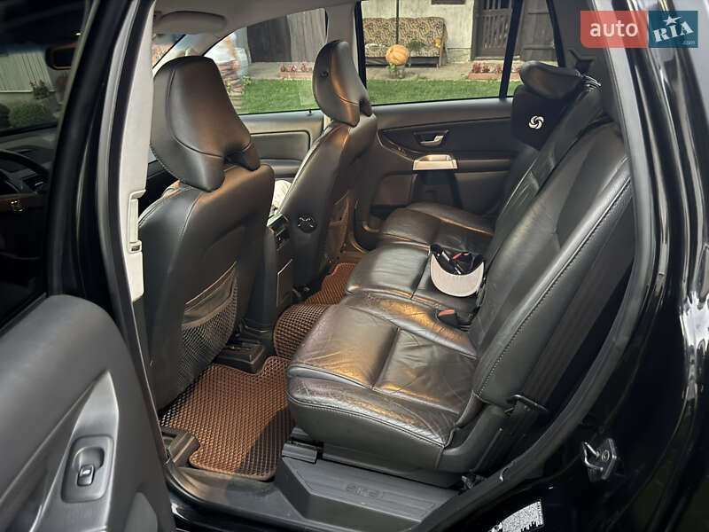 Внедорожник / Кроссовер Volvo XC90 2004 в Делятине
