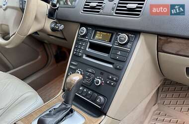 Внедорожник / Кроссовер Volvo XC90 2011 в 