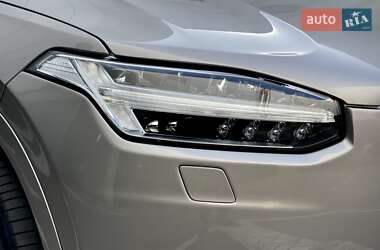 Позашляховик / Кросовер Volvo XC90 2020 в  фото 21 Позашляховик / Кросовер Volvo XC90 2020 в