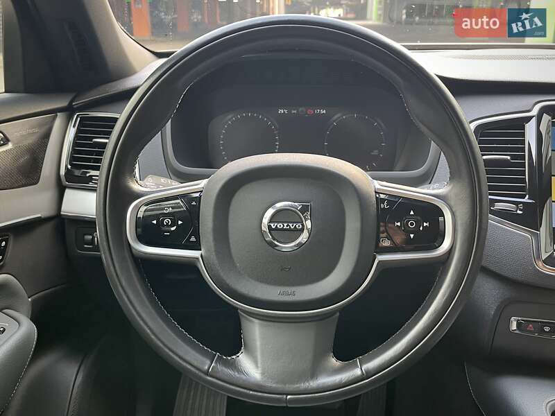 Внедорожник / Кроссовер Volvo XC90 2020 в Киеве