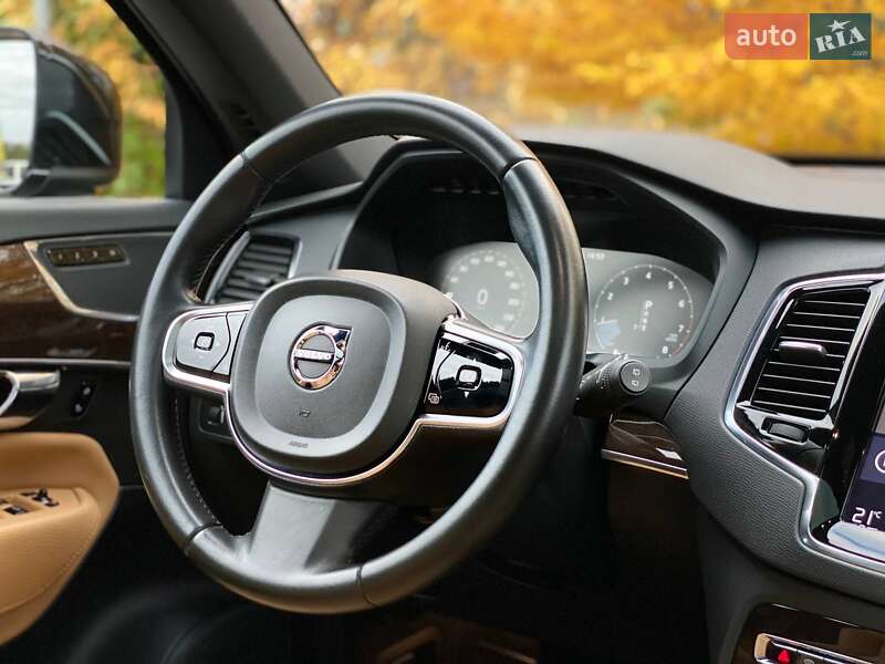 Внедорожник / Кроссовер Volvo XC90 2015 в Киеве