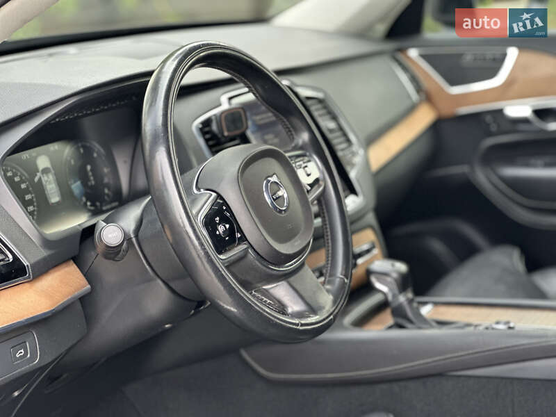 Внедорожник / Кроссовер Volvo XC90 2015 в Киеве