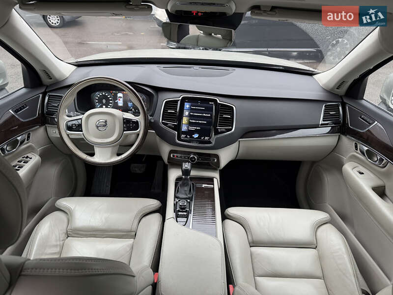 Позашляховик / Кросовер Volvo XC90 2016 в Києві