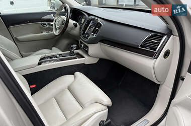 Внедорожник / Кроссовер Volvo XC90 2016 в 