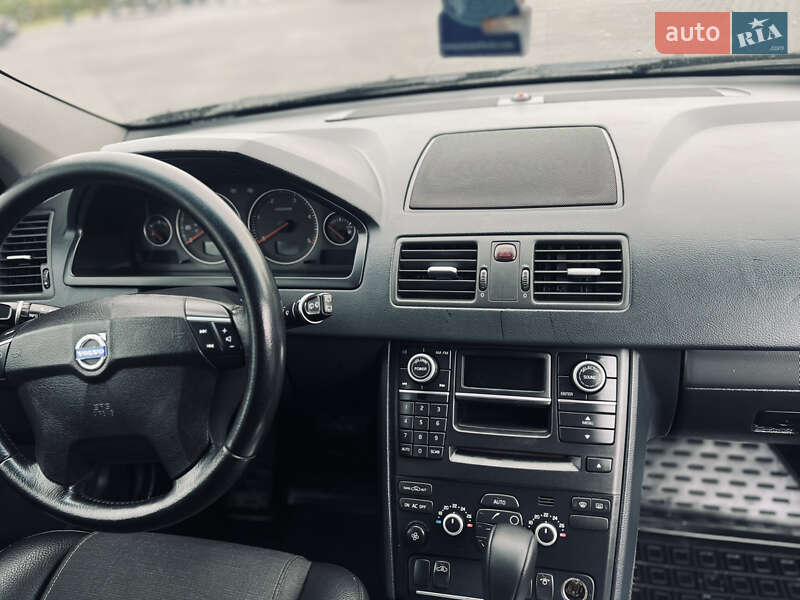 Позашляховик / Кросовер Volvo XC90 2010 в Зборові