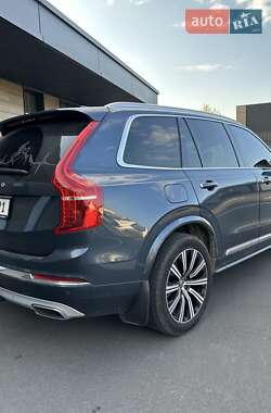 Позашляховик / Кросовер Volvo XC90 2019 в 