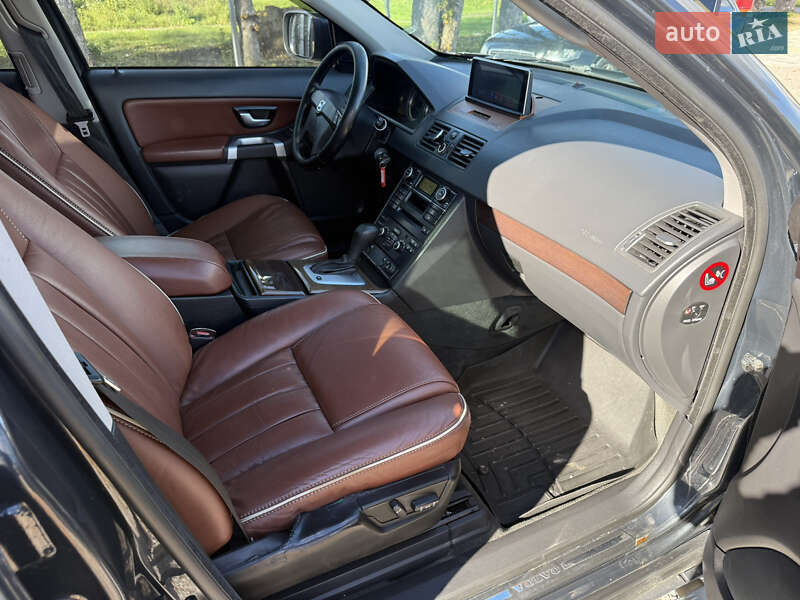 Внедорожник / Кроссовер Volvo XC90 2011 в Стрые