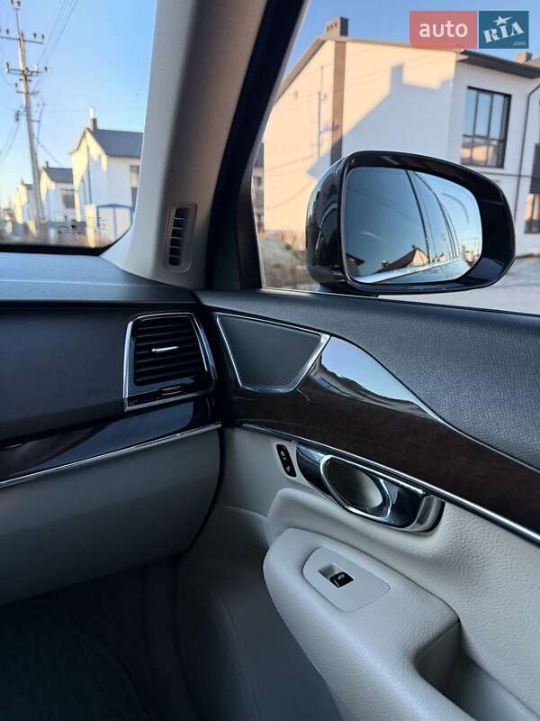 Позашляховик / Кросовер Volvo XC90 2015 в Івано-Франківську