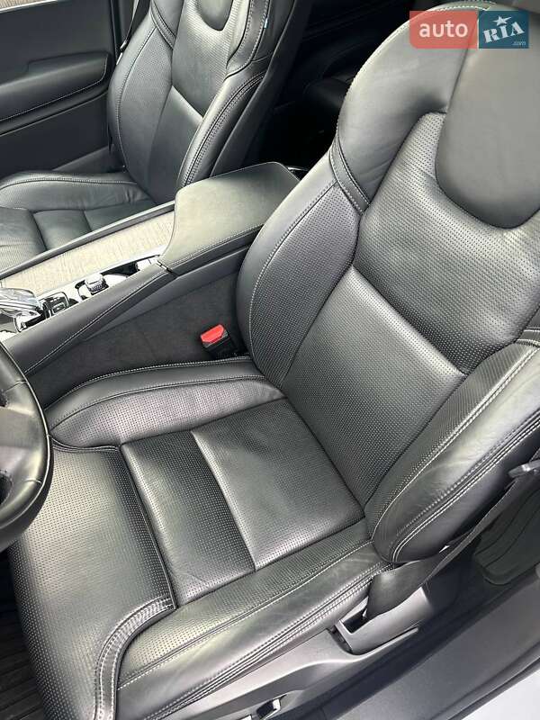 Позашляховик / Кросовер Volvo XC90 2021 в Києві фото 19 Позашляховик / Кросовер Volvo XC90 2021 в Києві