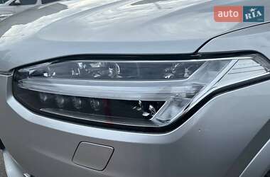 Внедорожник / Кроссовер Volvo XC90 2021 в 