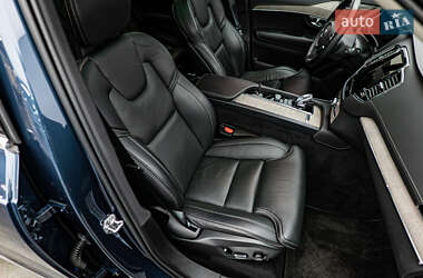 Позашляховик / Кросовер Volvo XC90 2021 в  фото 21 Позашляховик / Кросовер Volvo XC90 2021 в
