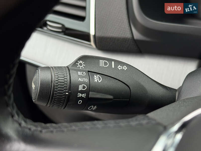 Внедорожник / Кроссовер Volvo XC90 2020 в Киеве