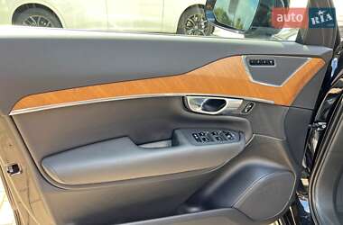 Позашляховик / Кросовер Volvo XC90 2021 в  фото 17 Позашляховик / Кросовер Volvo XC90 2021 в