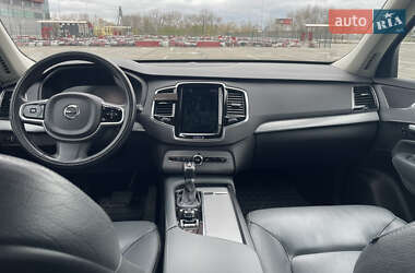 Позашляховик / Кросовер Volvo XC90 2019 в  фото 12 Позашляховик / Кросовер Volvo XC90 2019 в