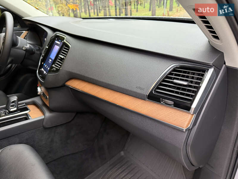 Внедорожник / Кроссовер Volvo XC90 2022 в Киеве фото 13 Внедорожник / Кроссовер Volvo XC90 2022 в Киеве