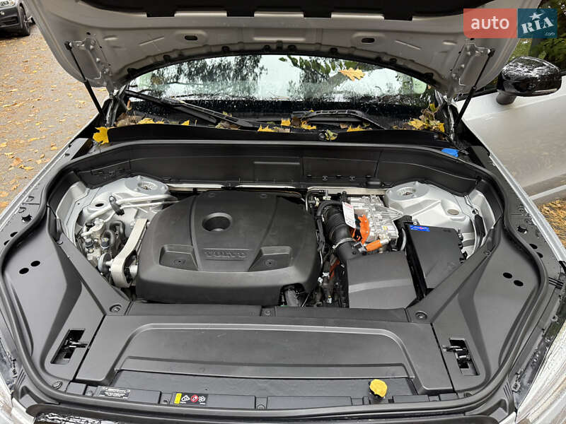 Внедорожник / Кроссовер Volvo XC90 2022 в Киеве фото 37 Внедорожник / Кроссовер Volvo XC90 2022 в Киеве