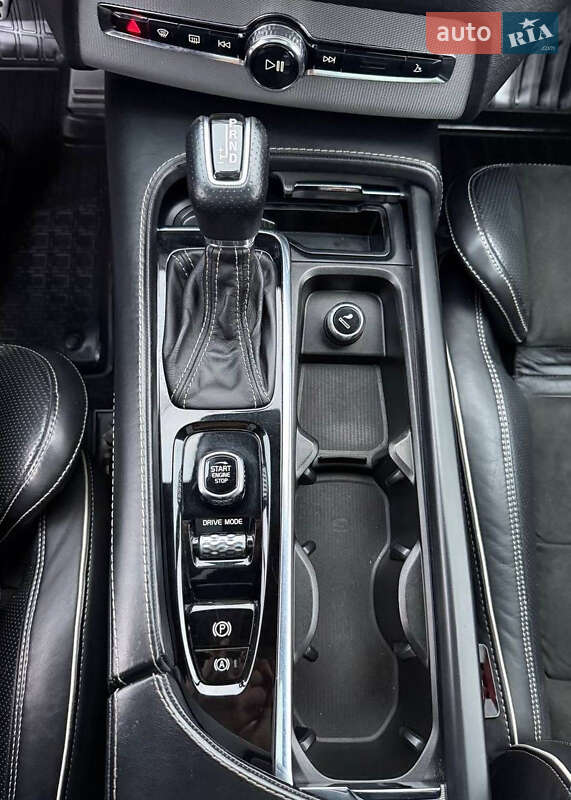 Позашляховик / Кросовер Volvo XC90 2017 в Рівному фото 23 Позашляховик / Кросовер Volvo XC90 2017 в Рівному