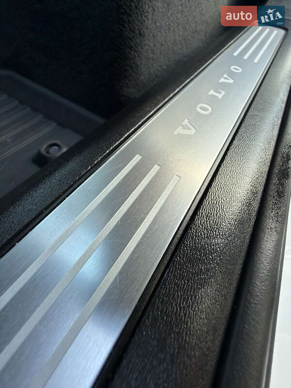 Внедорожник / Кроссовер Volvo XC90 2019 в Черновцах фото 68 Внедорожник / Кроссовер Volvo XC90 2019 в Черновцах