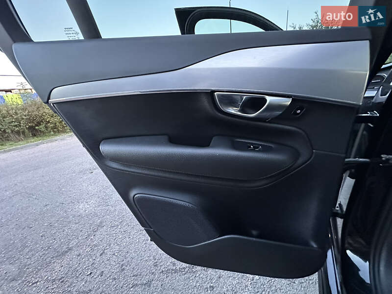 Внедорожник / Кроссовер Volvo XC90 2016 в Дрогобыче фото 74 Внедорожник / Кроссовер Volvo XC90 2016 в Дрогобыче