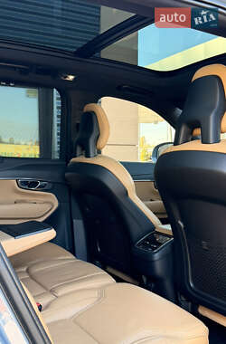 Внедорожник / Кроссовер Volvo XC90 2020 в 