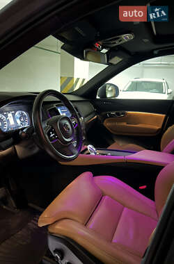 Внедорожник / Кроссовер Volvo XC90 2020 в 