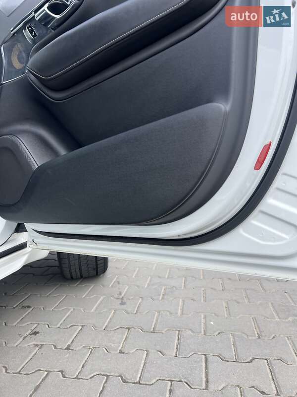 Внедорожник / Кроссовер Volvo XC90 2015 в Черновцах фото 7 Внедорожник / Кроссовер Volvo XC90 2015 в Черновцах